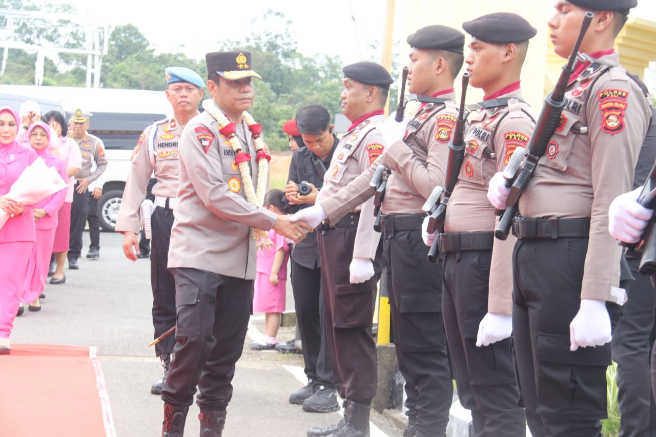 Kunjungan Kerja ke Polres PALI, Kapolda Sumsel Tekankan Komitmen Pelayanan Publik dan Ketahanan Pangan