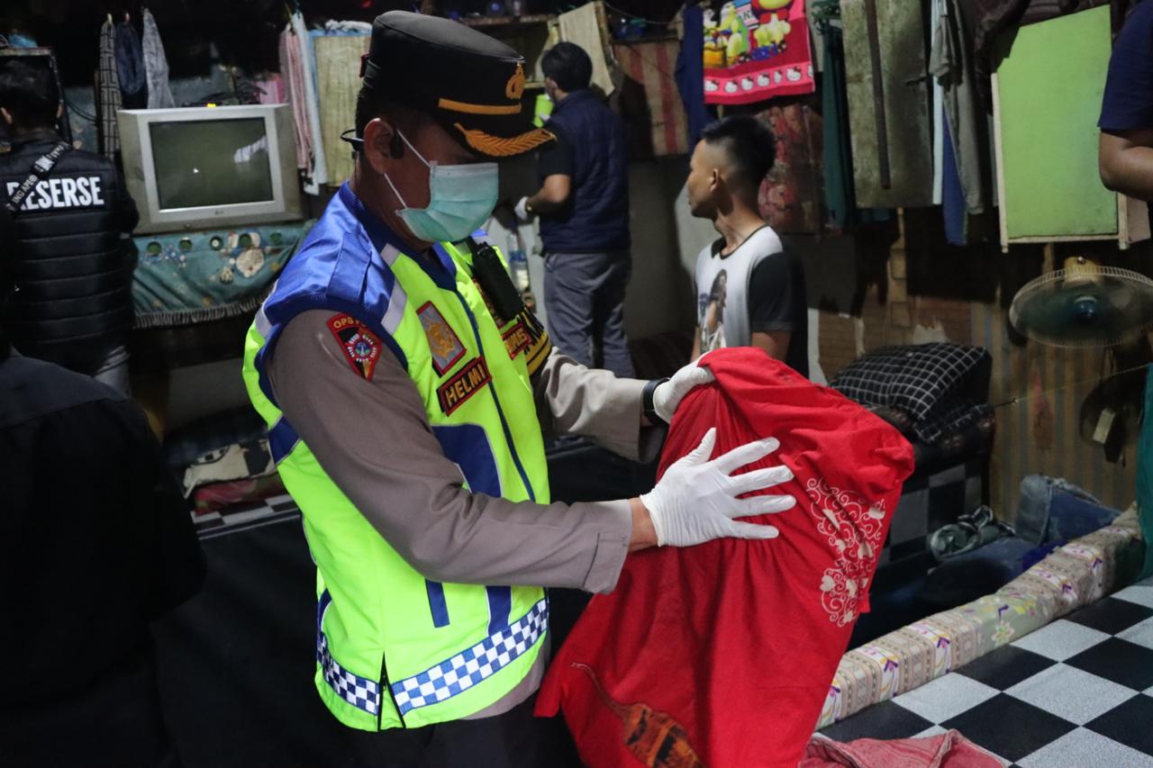 Hari Pertama Operasi Pekat Musi 2025, Polres Ogan Ilir Bersama Lapas Tanjung Raja Gelar Razia Kamar Sel Napi