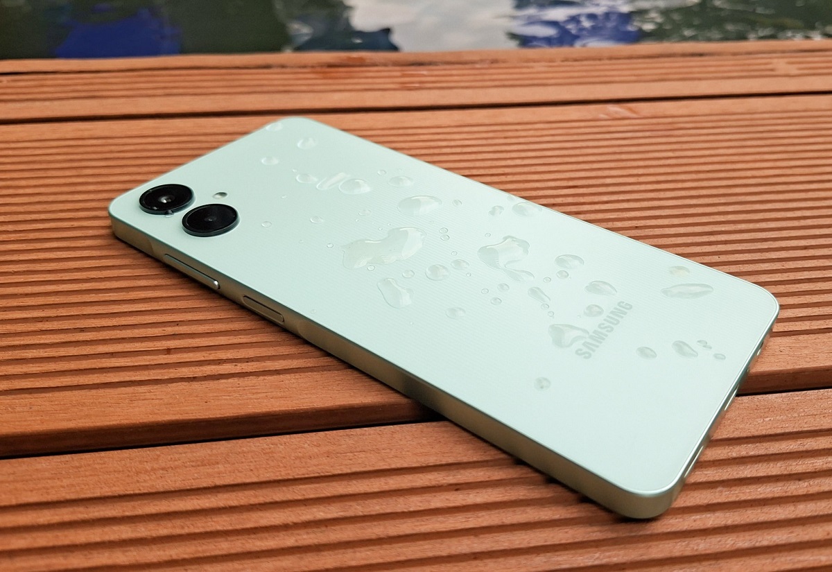 Samsung Galaxy A06 dan Redmi 14C Masuk Daftar 10 Ponsel Terlaris di Kuartal Pertama Tahun 2025
