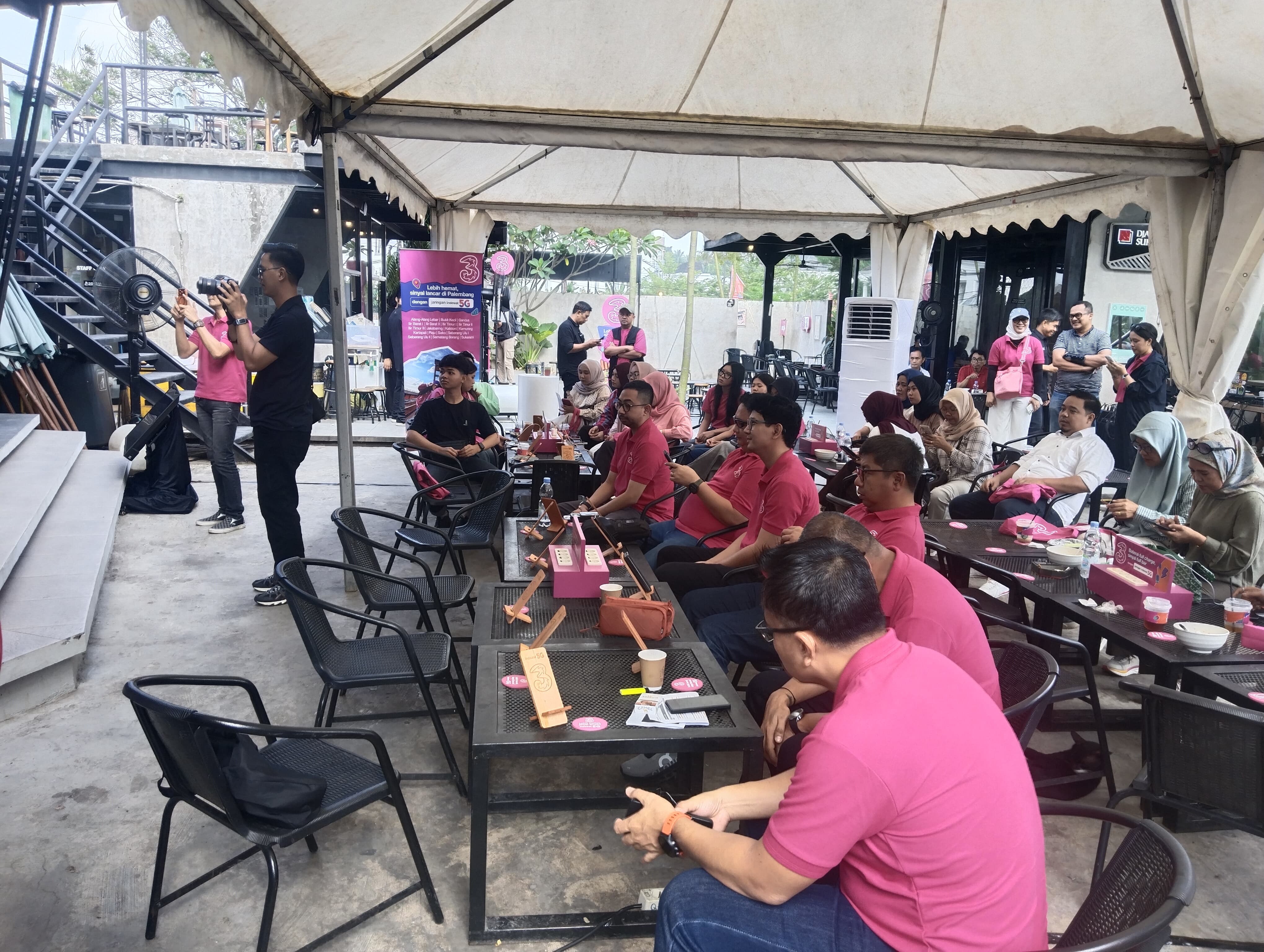 Pastikan Sinyal 5G Kuat, Tri Jelajah Palembang
