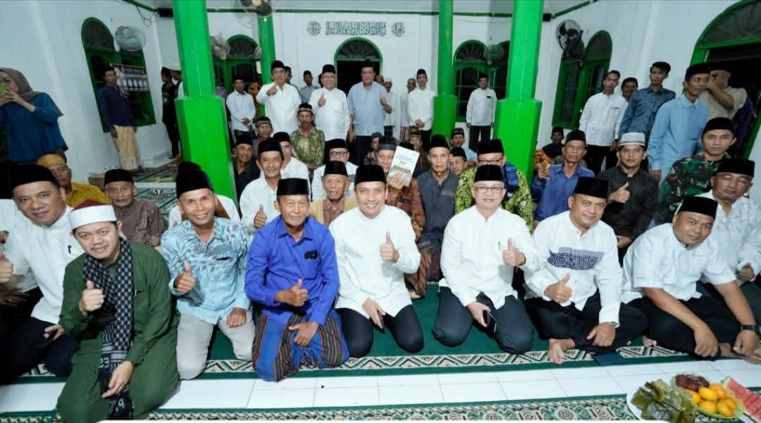 Safari Ramadan ke Desa Ulak Bedil Indralaya, Bupati Ogan Ilir Ajak Warga Jaga Persatuan dan Kesatuan