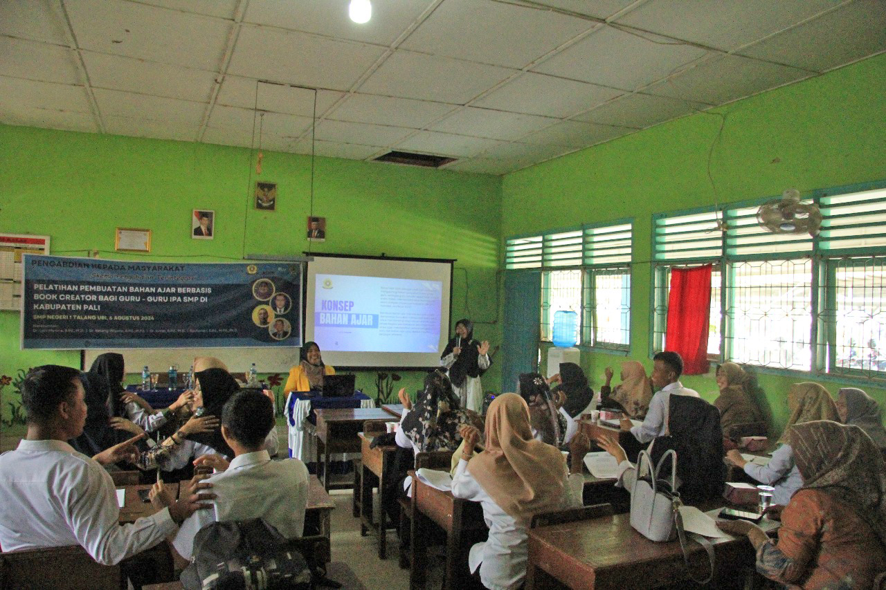 Universitas Sriwijaya Latih Guru IPA di PALI Kembangkan Bahan Ajar Interaktif Berbasis Book Creator