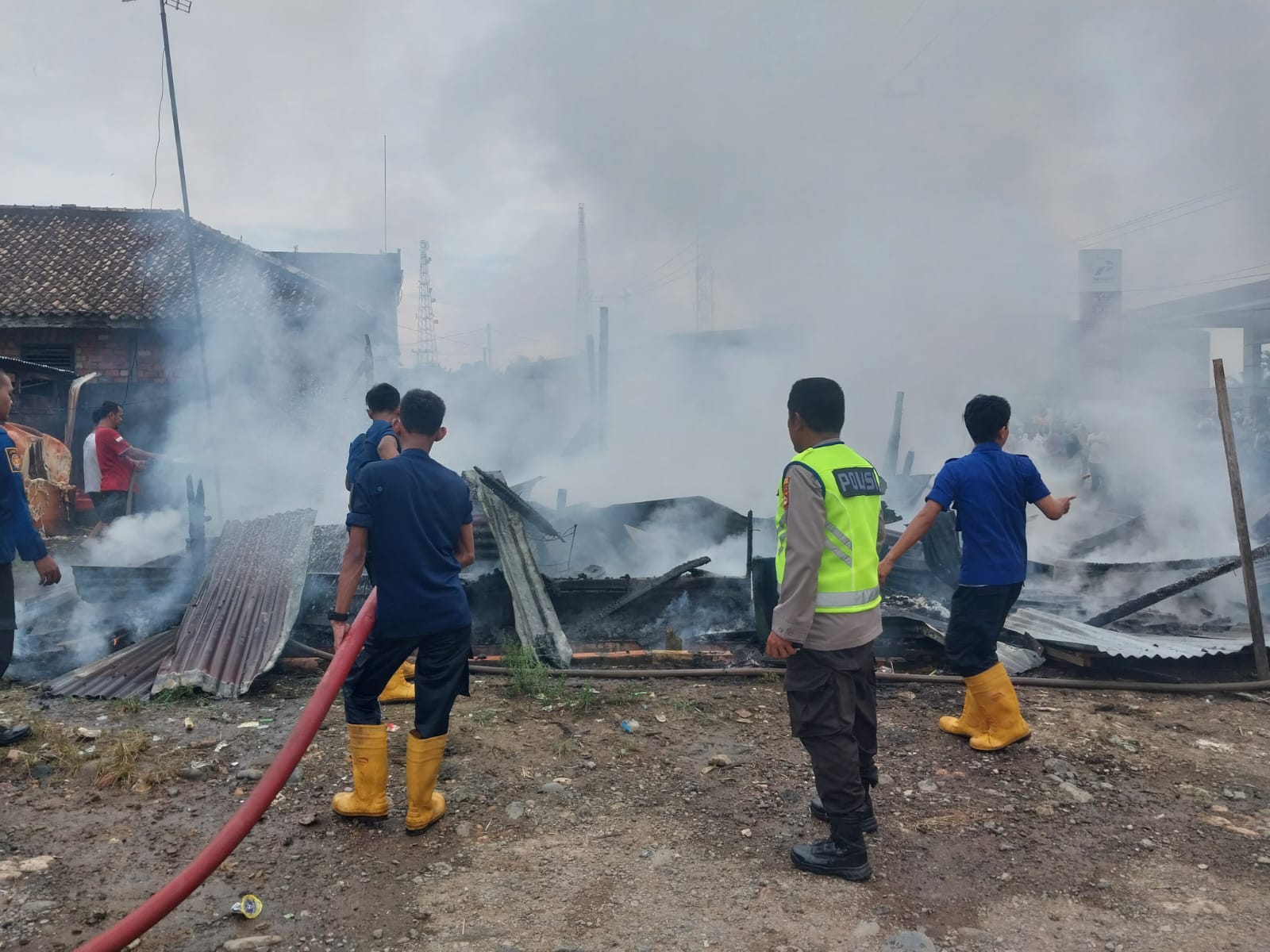 Warung Kelontong di Jalintim Palembang-Betung Ludes Terbakar saat Lebaran Iduladha, Ini Penyebabnya