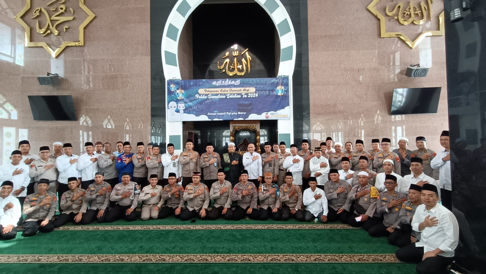 59 Personel dan ASN Calon Jemaah Haji Polda Sumsel Resmi Dilepas, Ada 13 Pamen yang Berangkat