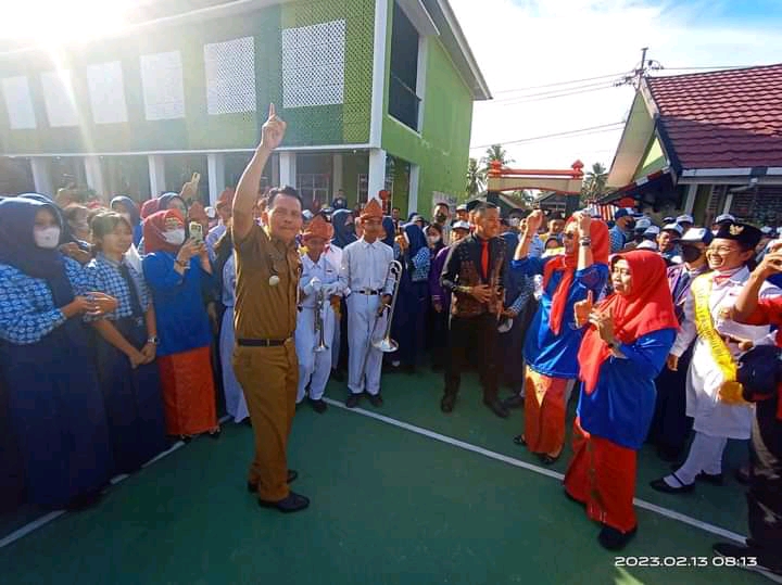 Wali Kota Ridho Yahya Resmikan SMP Negeri 1 Kota Prabumulih yang Baru, Dulu Hangus Terbakar