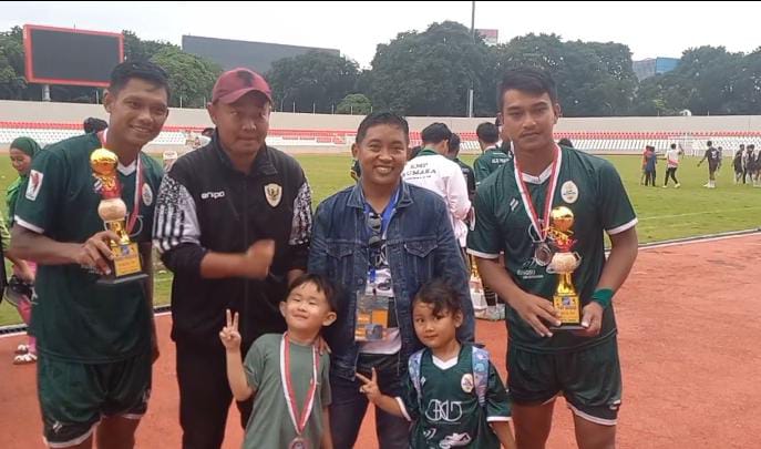 Runner Up Liga 4 Zona Sumsel, 2 Punggawa KMP Bumara FC Raih Trofi Individu, Pemain Terbaik dan Top Skor 