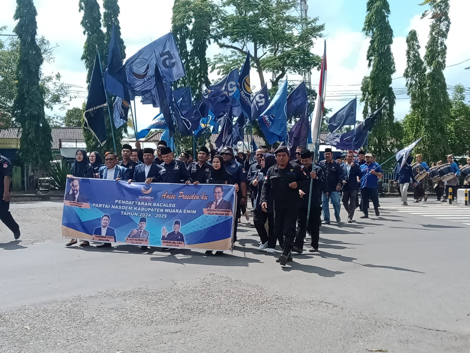 Berkas Bacaleg NasDem Tertunda, 45 Bacaleg NasDem Long March Daftar Ke KPU Muara Enim