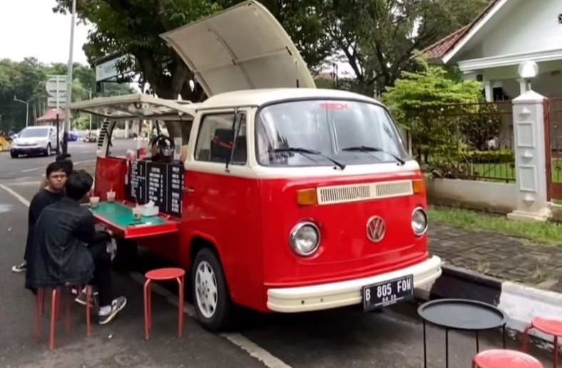 Sumber Makmur of The Wall, Coffee Shop Unik di Palembang