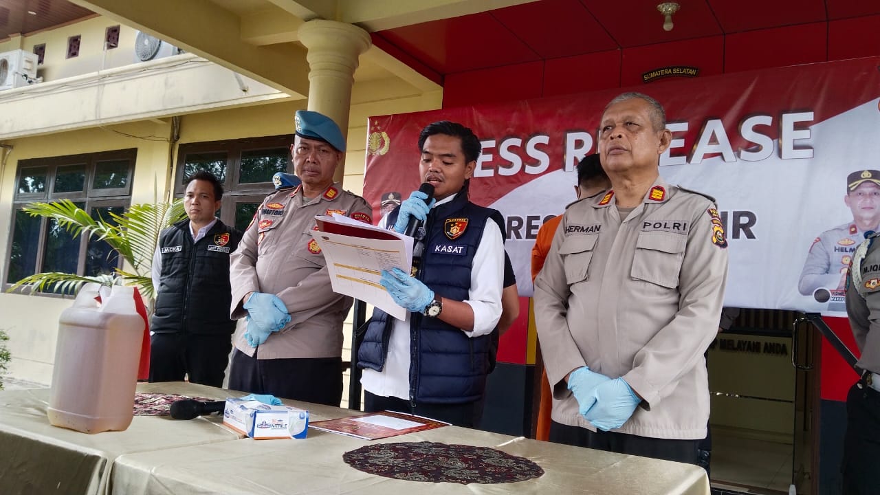 Sat Reskrim Polres Ogan Ilir Tetapkan 1 Orang Pria Sebagai Tersangka Terbakarnya Gudang BBM Oplosan