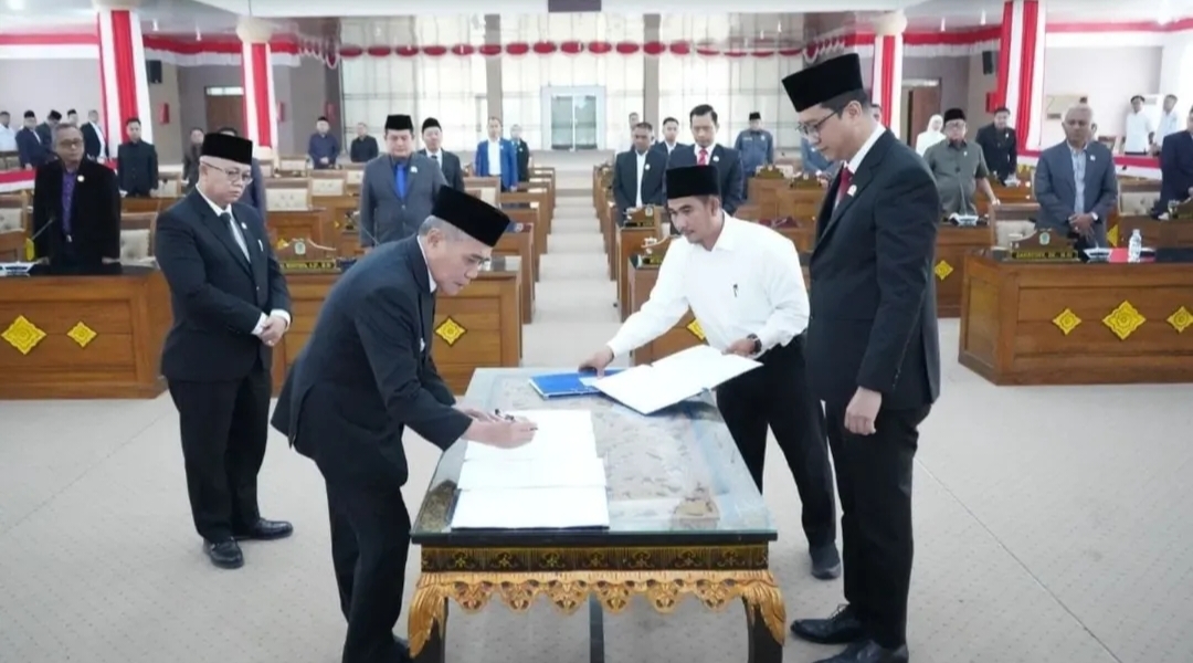 Wabup Ogan Ilir Hadiri Rapat Paripurna Penandatanganan Nota Kesepakatan KUA-PPAS TA 2026