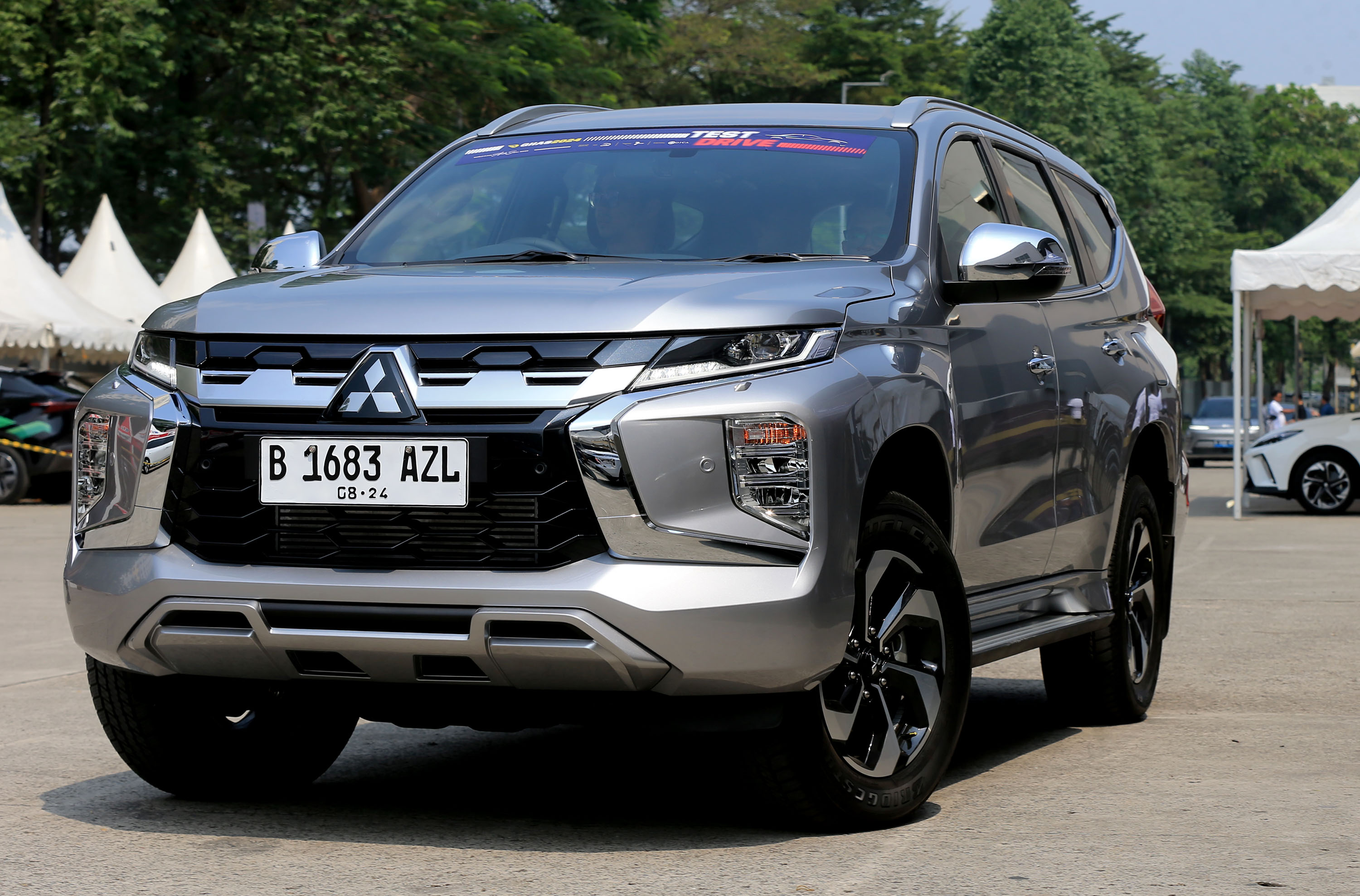 Harga Solar Naik? Ini 5 Cara Nyetir Pajero Sport Biar Tetap Irit BBM