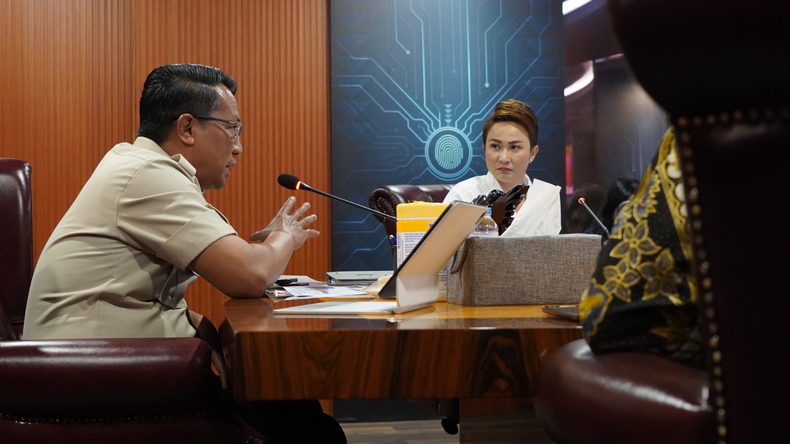 Jajaran Kemenkum Sumsel Ikuti Diskusi Terbuka Town Hall Meeting Bersama Menteri Hukum