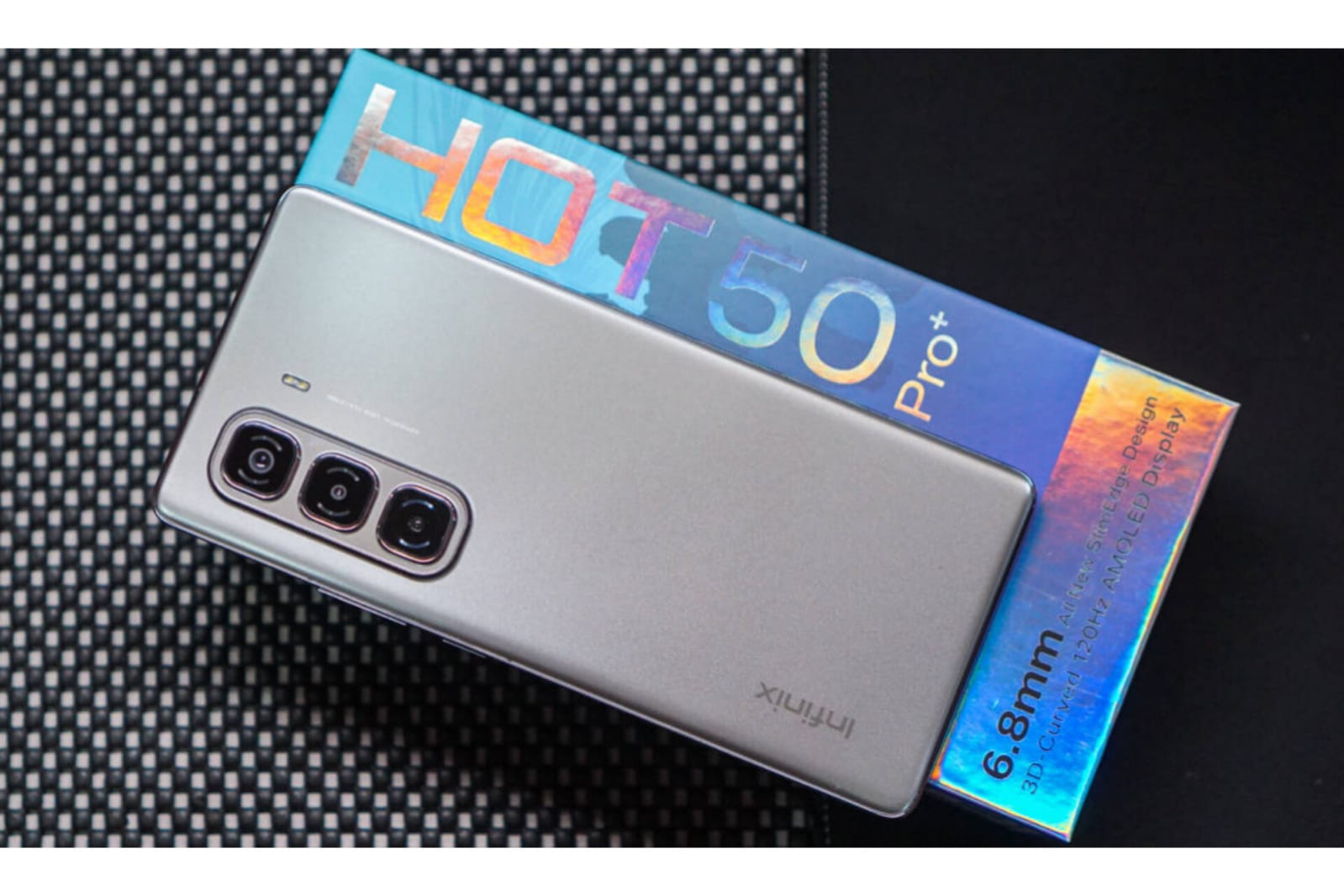 Infinix Note 50 Pro Hadirkan Desain Premium dengan ArmorAlloy Metal serta Sertifikasi TUV SUD