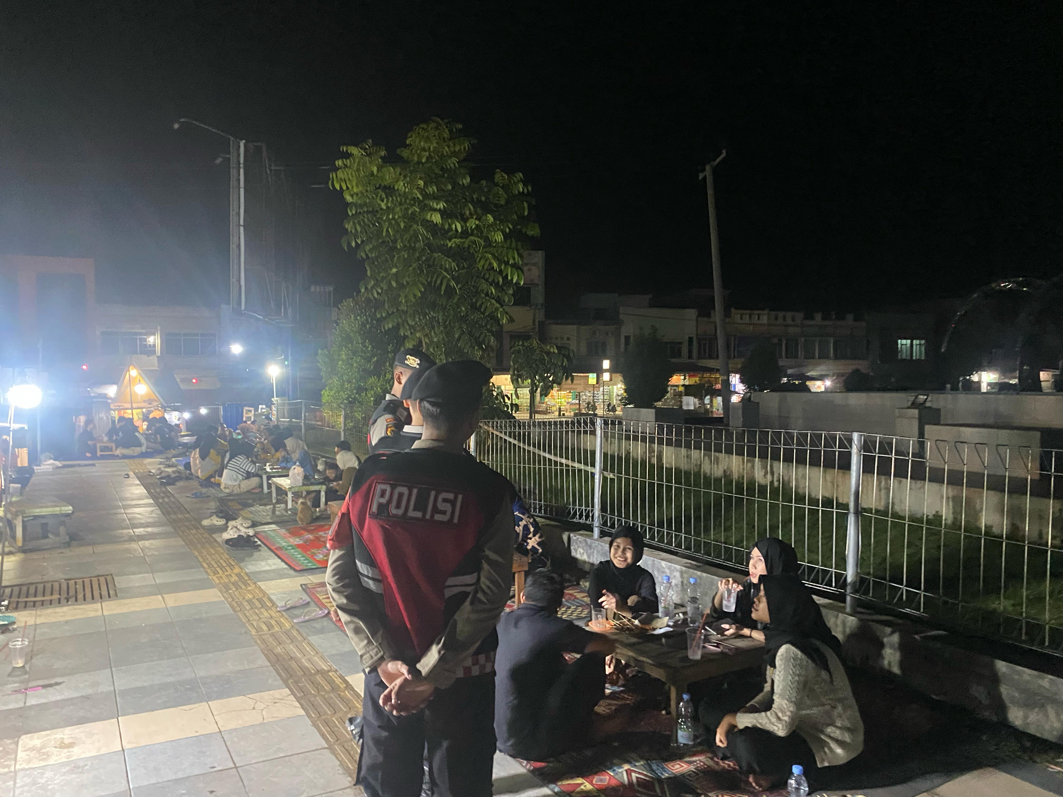 Tingkatkan Keamanan Lewat Patroli Malam, Personel Sat Samapta Polres Ogan Ilir Sasar Lokasi Rawan Kejahatan