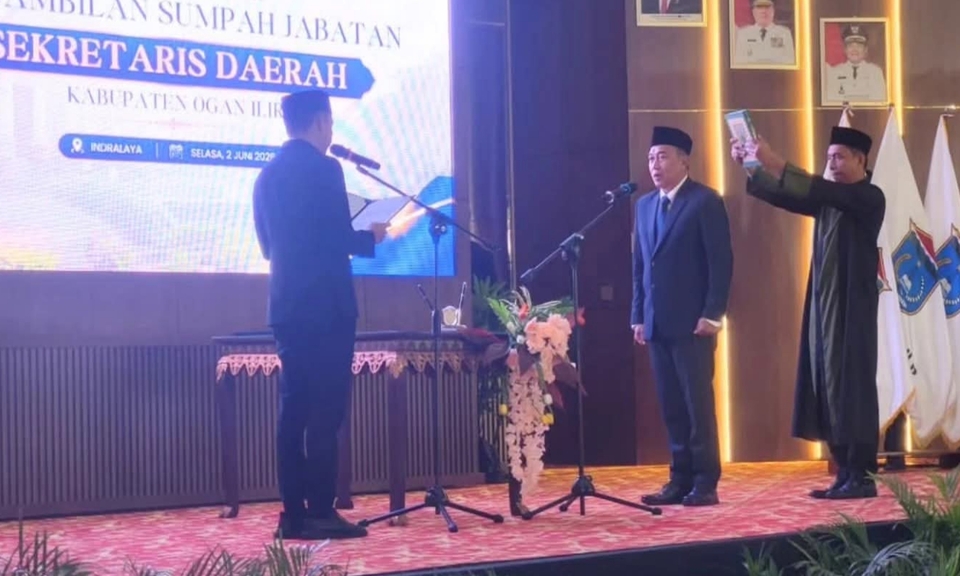 Dicky Syailendra Resmi Diangkat Jadi Sekda Ogan Ilir Defenitif, Bupati Panca Tekankan Soal Integritas