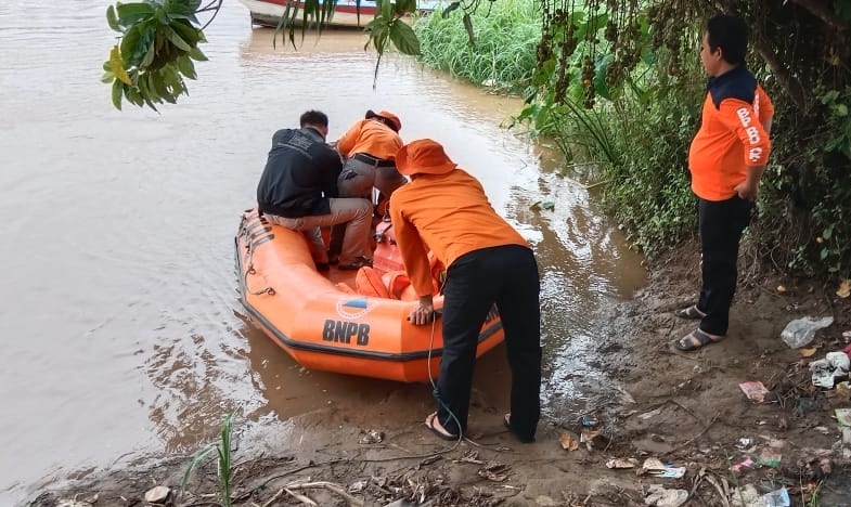 Warga Tanjung Merindu Hanyut Terseret Arus Sungai Ditemukan 200 Meter dari Lokasi Kejadian