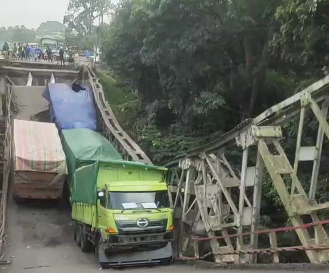 Jembatan Muara Lawai-Lahat Roboh, KAI Divre III Pastikan Jalur Lahat-Lubuk Linggau Tak Terganggu