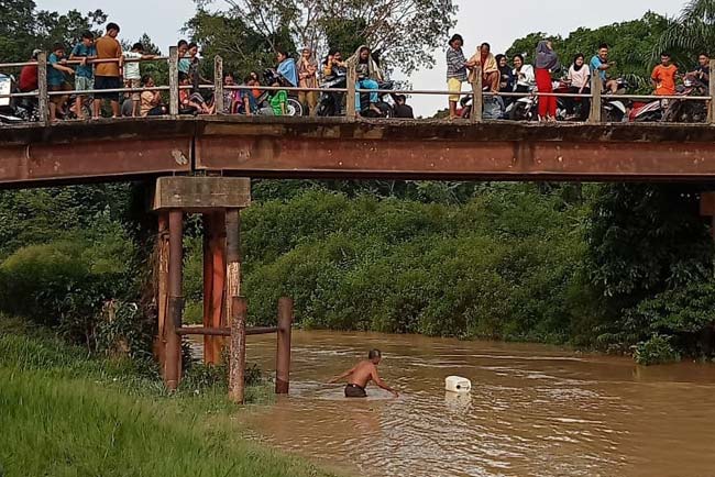 Saat Mandi, Bocah SMP Terseret Arus Sungai Dawas