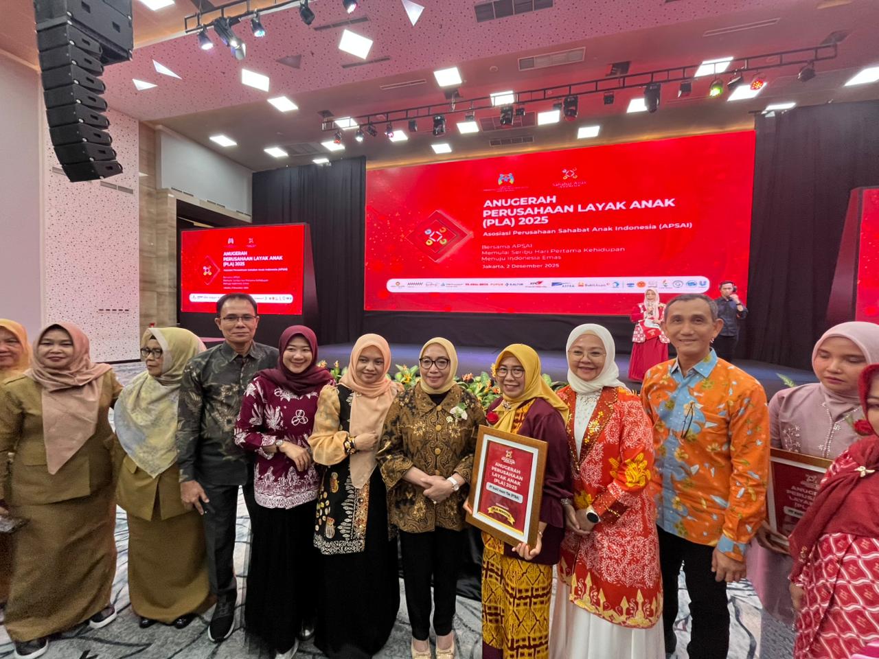Komitmen pada Hak Anak, PTBA Sabet Anugerah Perusahaan Layak Anak Tingkat Nindya