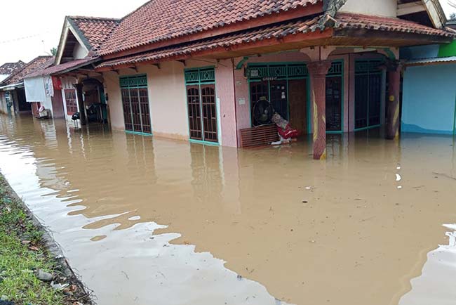 Proyek Tol, Penyebab Banjir di Boom Berlian Kabupaten Banyuasin?