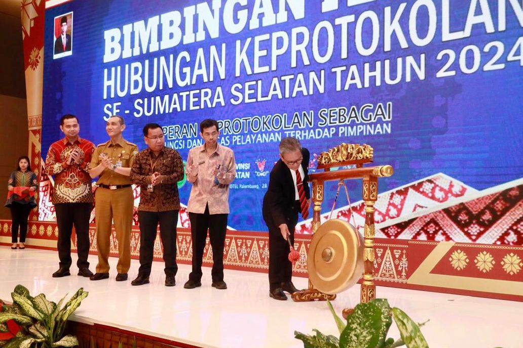 Pj Gubernur Sumsel Diwakili Sekda Sumsel, SA Supriono Buka Bimtek Hubungan Keprotokolan se-Sumsel Tahun 2024