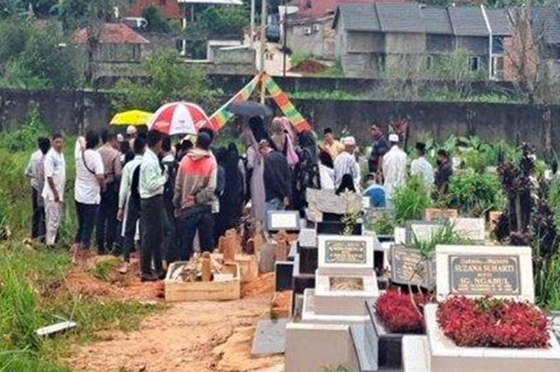 Mulyadi Korban Mbah Slamet Banjanegara Dukun Pengganda Uang Dimakamkan di Palembang 