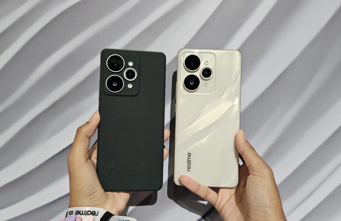 Realme 15 Pro 5G Hadirkan Layar Luas Panel OLED dengan Refresh Rate 144 Hz