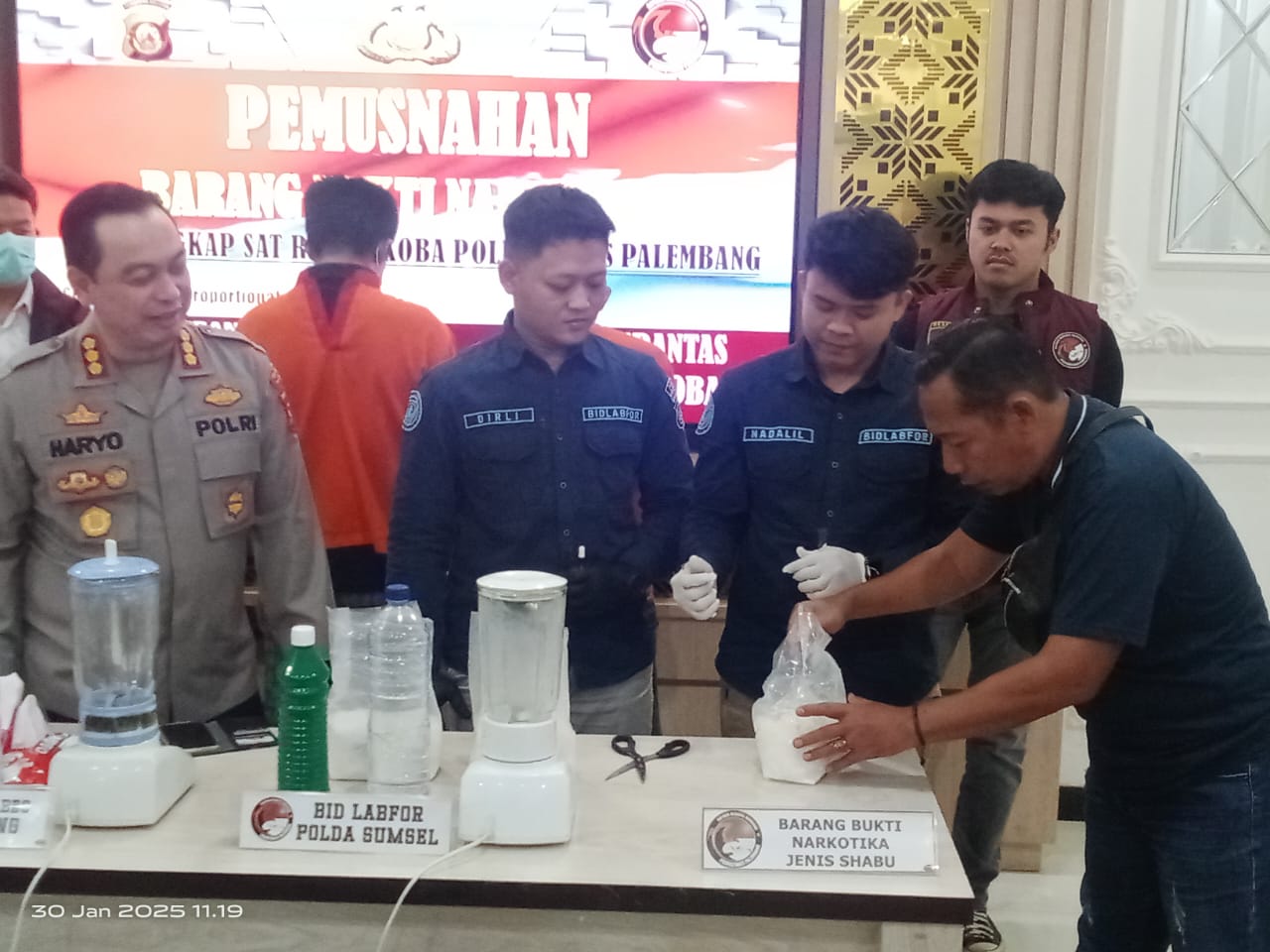 Polrestabes Palembang Blender 3,1 Kg Sabu Jadi Jus, Jaringan Medan Hendak Menuju ke Bandung 