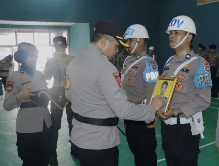 Terbukti Melanggar Kode Etik, Kapolres Muba Coret Foto Briptu Revinda Ilfan Saat Upacara PTDH