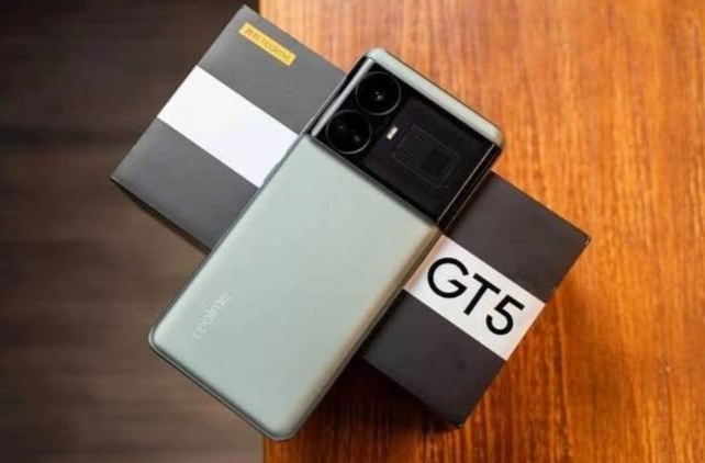 Spesifikasi Realme GT5 Mengusung Desain Elegan dan Performa Mengesankan