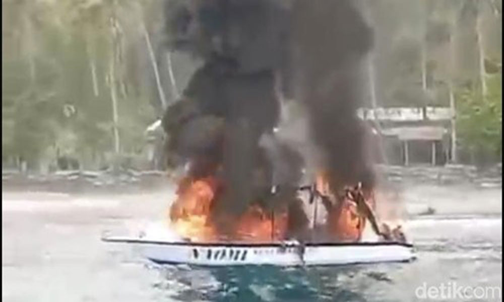 Boat Terbakar, 4 WNA Langsung Melompat ke Laut