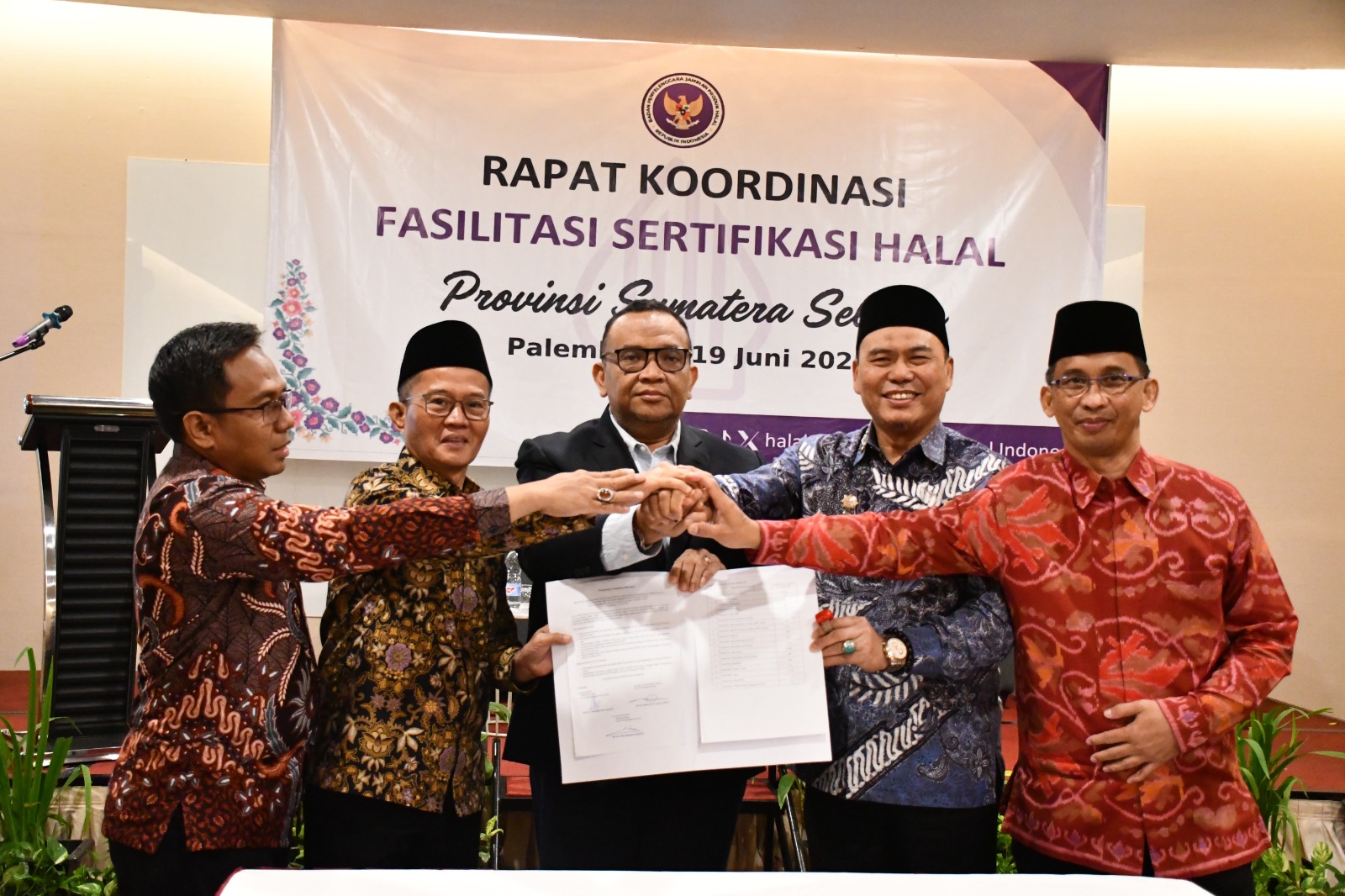 Wujudkan Ekosistem Halal, Kemenag dan Pemprov Sumsel Tandatangani Komitmen Bersama
