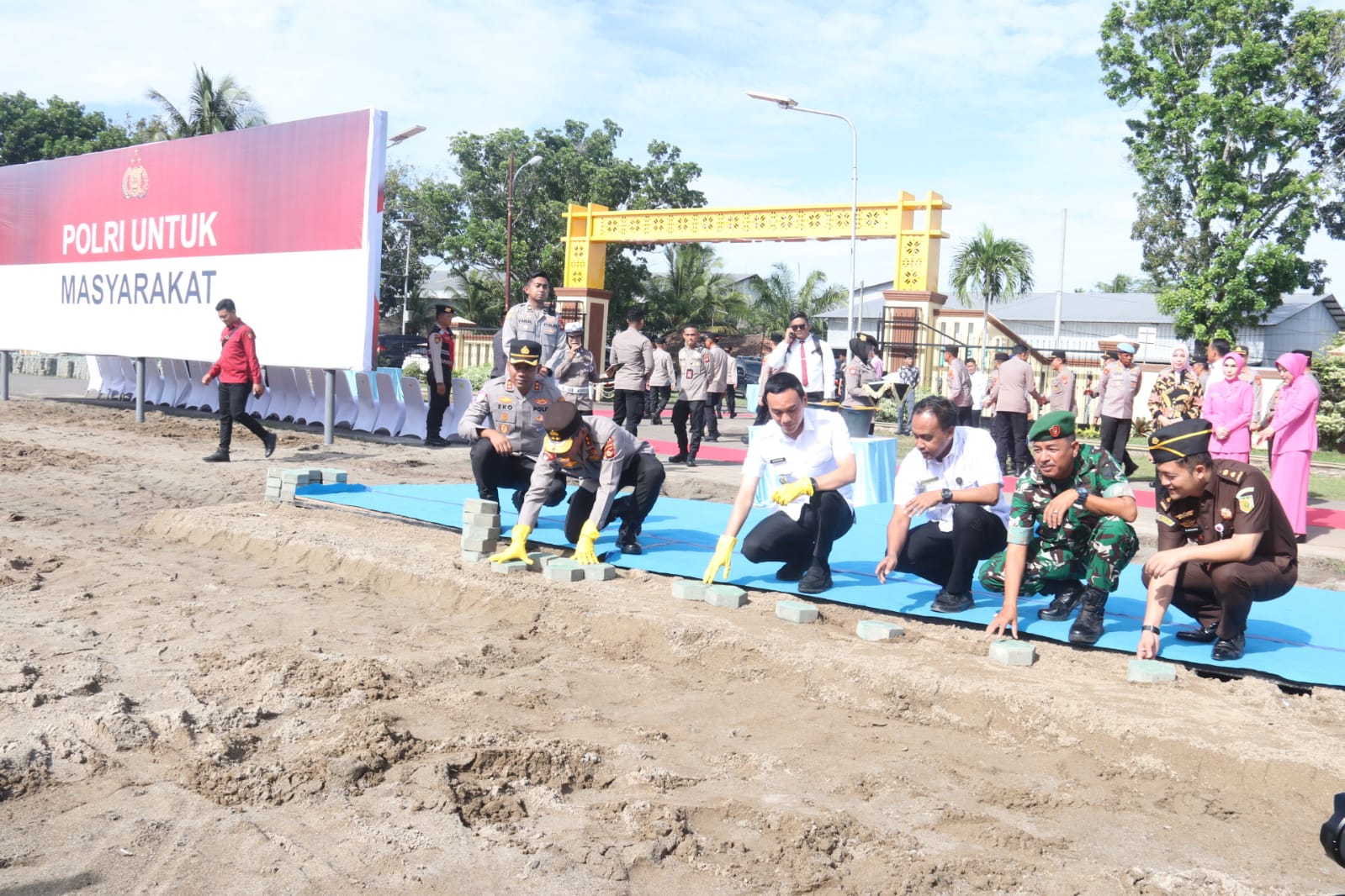 Kapolda Sumsel Resmikan Lapangan Upacara dan Gapura Polres Ogan Komering Ilir