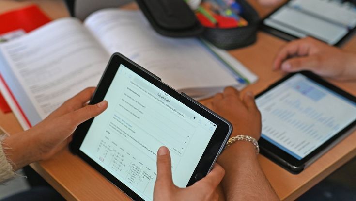 iPad Apple Bikin Belajar Makin Modern, Lengkap dengan Apple Pencil dan Kelas Coding