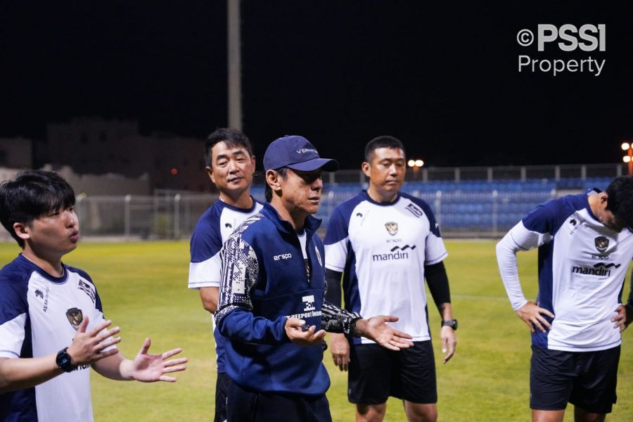 15 Pemain Timnas Indonesia Sudah Tiba di Bahrain Ada Prof Haye dan Pak Kumis, Maarten Paes OTW?