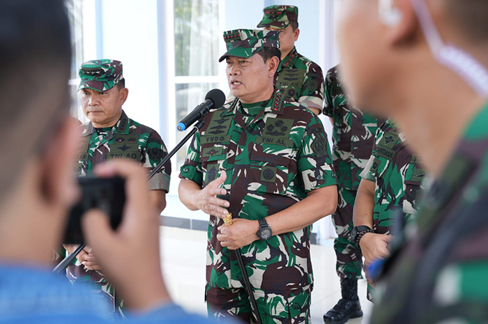 KERAS! Panglima TNI Tegaskan Siaga Tempur Lawan KKB:  Kalau Kita Pakai Pendekatan Humanis, Ya Habis Kita