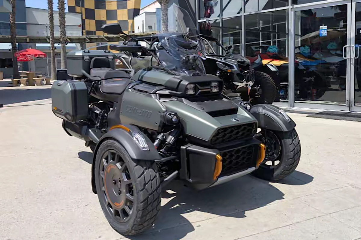 Wow, Motor 3 Roda Can-Am Cannon Red Rock, Satu Roda Dihargai Rp400 Juta 