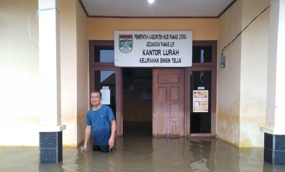 Banjir di Muratara Meluas, Kantor Lurah, Sekolah dan Sawah Terendam