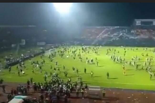 127 Tewas Dalam Kerusuhan di Stadion Kanjuruhan, Usai Pertandingan Persebaya VS Arema FC