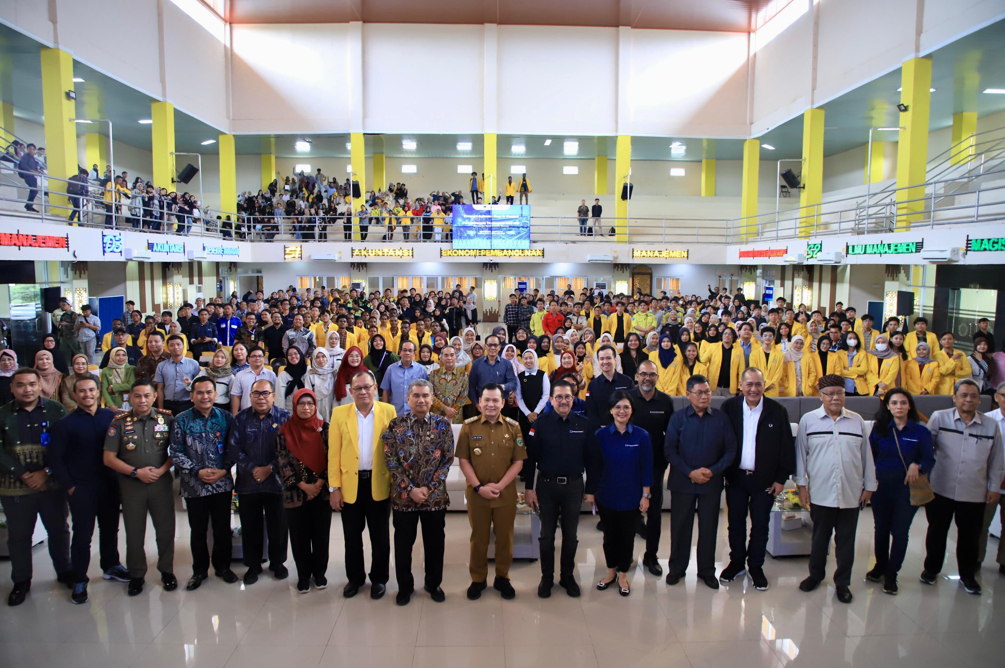 Kuliah Umum Pertambangan Bareng Presiden Direktur PT Freeport Indonesia, Pj Gubernur Elen Setiadi Harapkan Ini