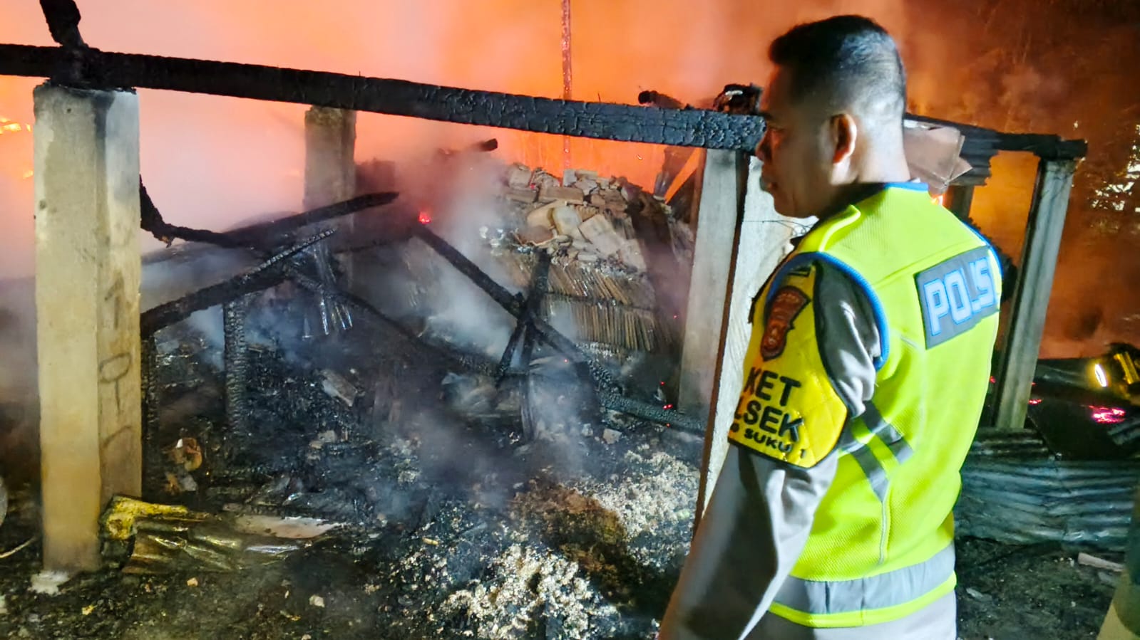 Kebakaran Hebat di OKU Timur, Empat Orang Anak Ditemukan Tewas Terperangkap dalam Rumah