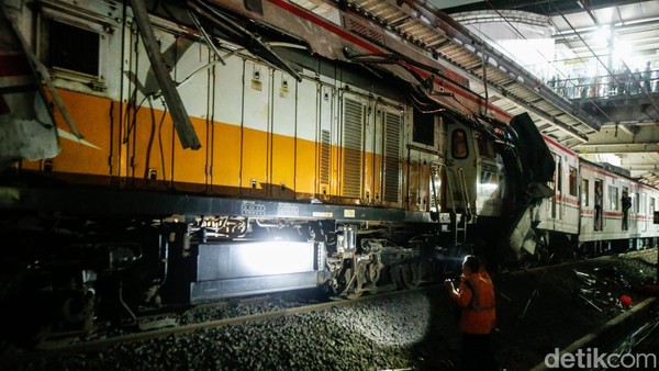 Ini Update Korban Meninggal Kecelakaan Kereta Api di Stasiun Bekasi Timur