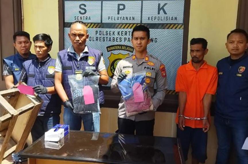 Tidak Diiziinkan Masuk Rumah Dalam Kadaan Basah, Motif Pelaku Pembunuhan di Kertapati Palembang 