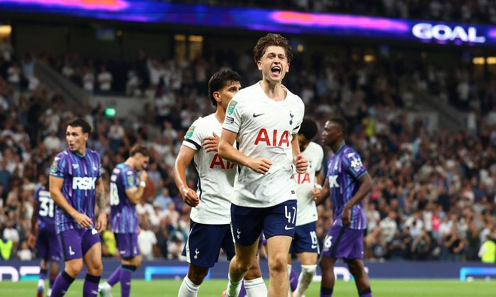 Carabao Cup 2026-2027:  Hotspurs-Newcastle Melaju ke Babak Ketiga 