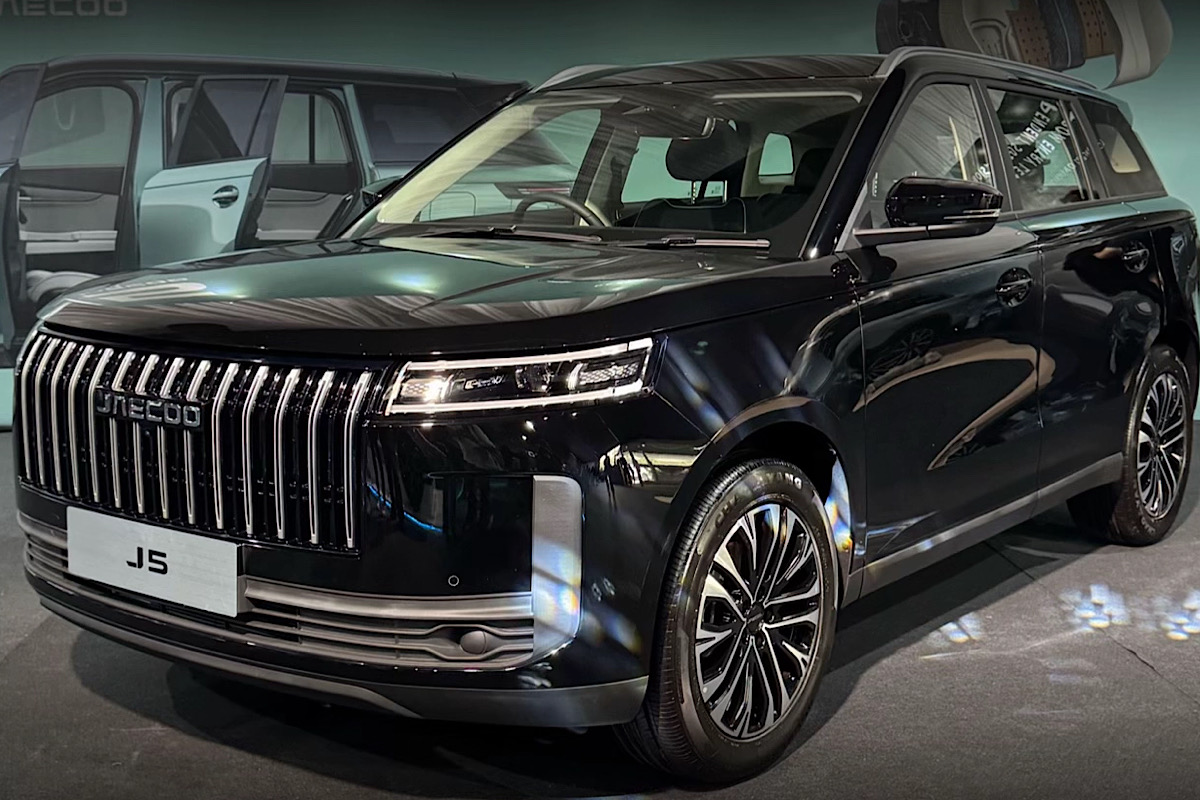 Jaecoo J5 E Electric Vehicle Kompak Ala Range Rover, Interior Modern Fitur ADAS Melimpah