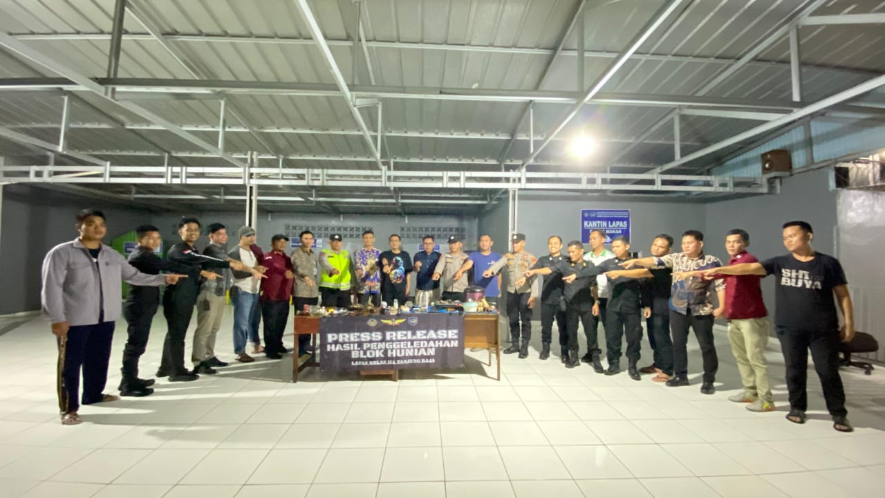 Serentak Seluruh Indonesia, Lapas Kelas IIA Tanjung Raja Ogan Ilir dan Polri Gelar Razia Gabungan Kamar Hunian