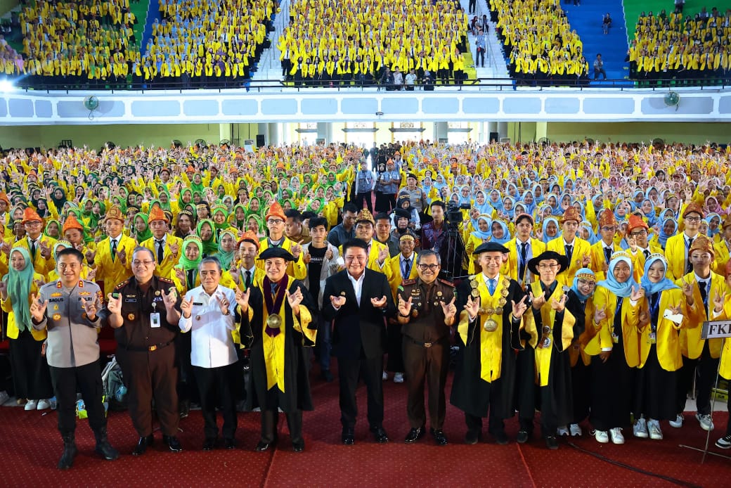 Gubernur Sumsel Hadiri PKKMB Unsri, Sampaikan Pesan Inspiratif di Hadapan 9.040 Mahasiswa Baru