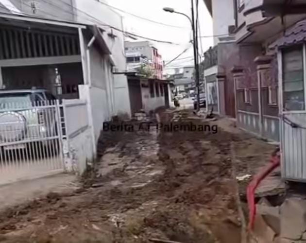 Rumah Warga di Dempo Palembang Terancam Longsor Diduga Imbas galian Proyek IPAL