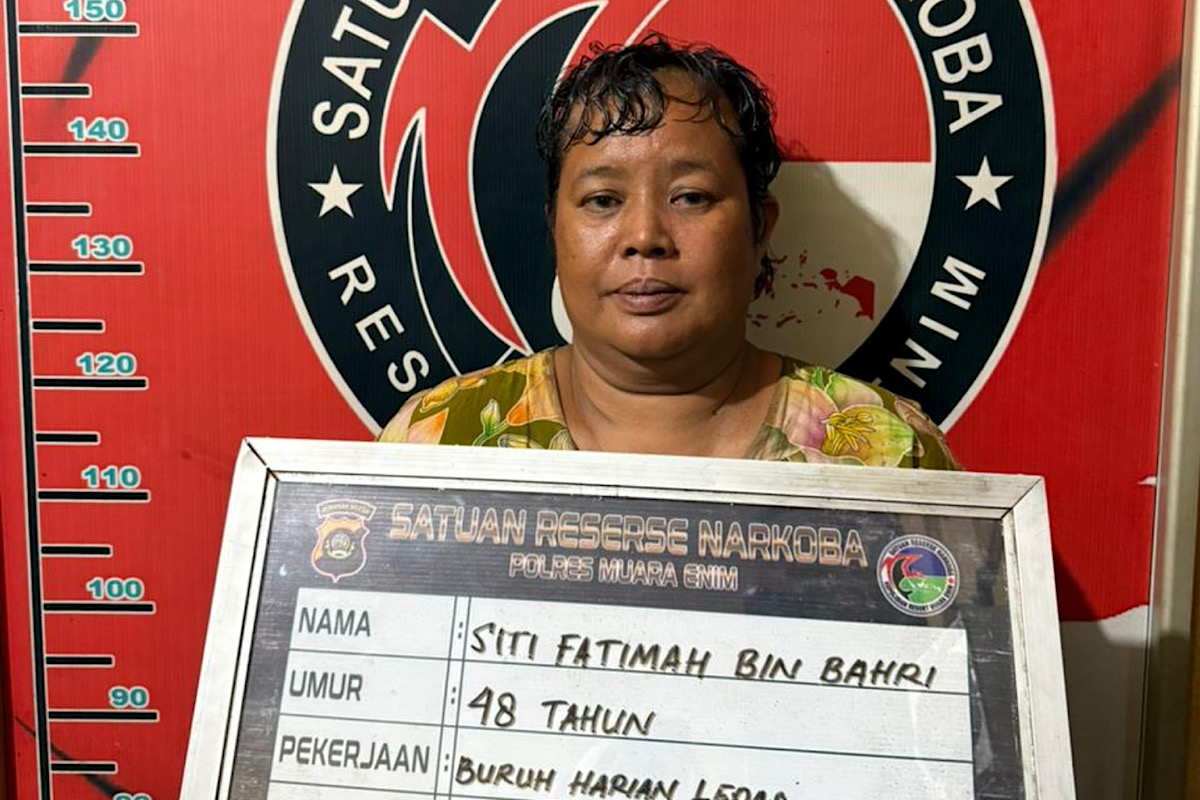 Siti Fatimah Simpan 57 Paket Sabu di Dalam Kutang, Buruh di Prabumulih Jadi Pengedar Narkoba di Muara Enim