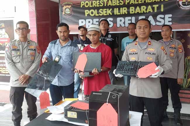 Rahmat Bongkar Puskesmas Pembantu Padang Selasa Palembang Karena Buntu